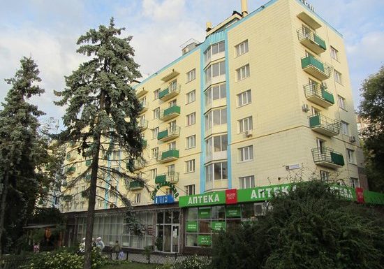 История и расположение голосеевской гостиницы